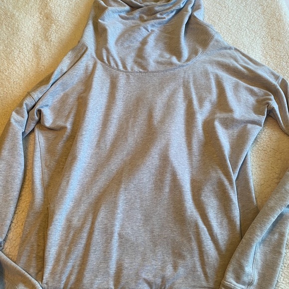 Authentic Lululemon hoodie. Unsure of name. Older style but in perfect condition - Picture 1 of 3